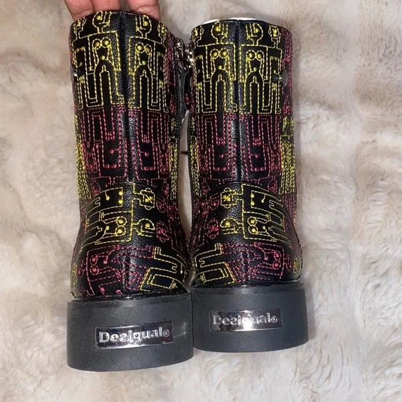 DESIGUAL UNIQUE DESIGNER BOOTS